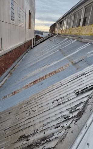 Old roof needing repairs in collingwood